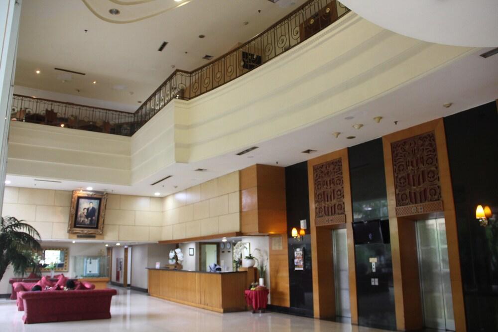 Treva International Hotel Jakarta Kültér fotó