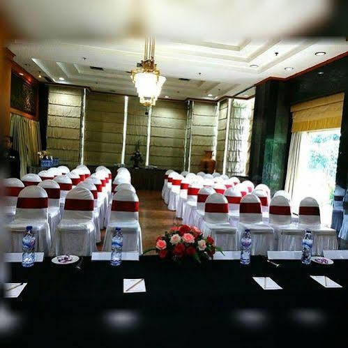 Treva International Hotel Jakarta Kültér fotó